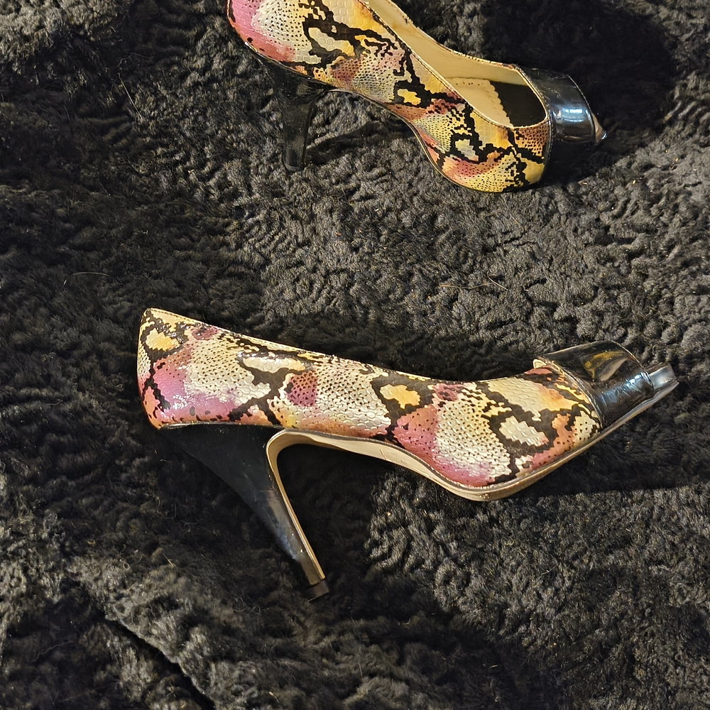 Elegant Snakeskin Peep-Toe Heels